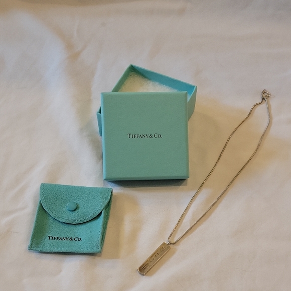 Tiffany Silver Bar Pendant Necklace - Picture 2 of 3